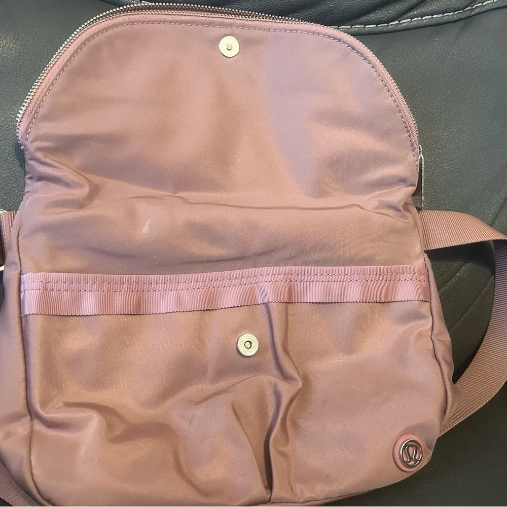 lululemon athletica Rose Crossbody Bag - Picture 4 of 11